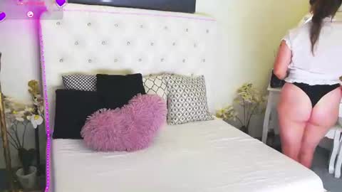 Snapshot of yssabel chatting on 07-13-26, 04:26 Yssabel online show from 07-13-26, 04:26