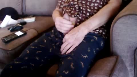 ytsim58 online show from 02-18-26, 04:03