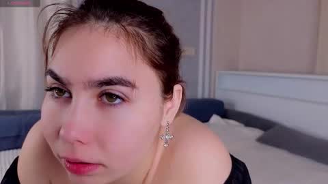 Snapshot of yukointerrante chatting on 12-03-25, 12:47 Amy Novak online show from 12-03-25, 12:47