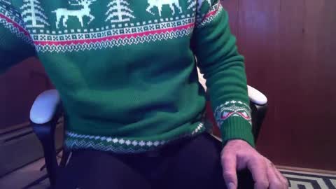 Snapshot of yulanesca chatting on 12-16-24, 08:31 Russ online show from 12-16-24, 08:31