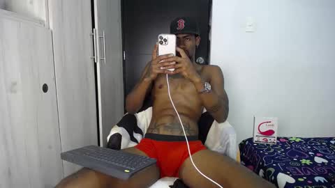 Snapshot of yulian_23 chatting on 09-11-25, 11:49 Ivan online show from 09-11-25, 11:49