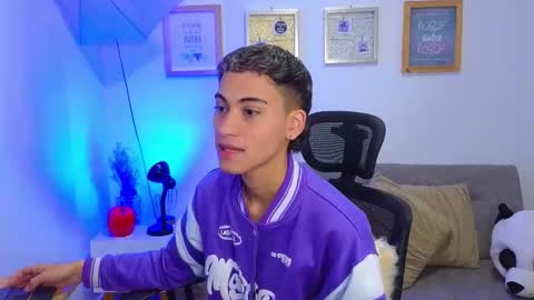 yulian_vasquez online show from 11-17-25, 12:33