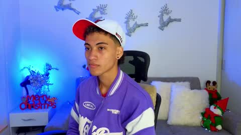 yulian_vasquez online show from 12-22-25, 12:24