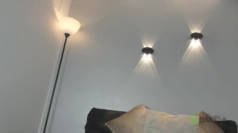 yulievans online show from 12-30-24, 08:04