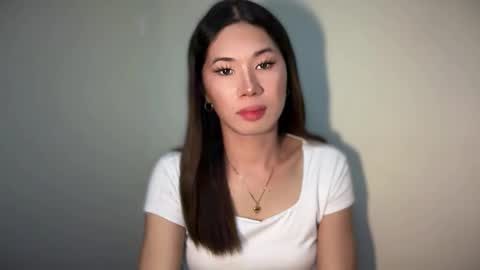 Snapshot of yumi_lovex chatting on 01-14-26, 05:46 Yumi online show from 01-14-26, 05:46