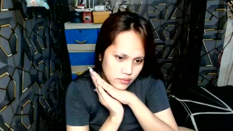 Snapshot of yumi_white chatting on 06-27-26, 06:35 yumi online show from 06-27-26, 06:35