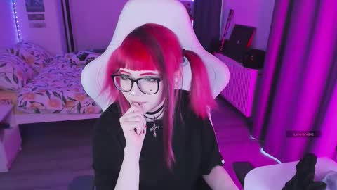 Yumi 3 online show from 12-22-25, 08:55