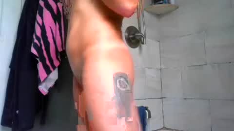 Snapshot of yumiepussyy chatting on 07-28-26, 04:39 Payton kelly online show from 07-28-26, 04:39