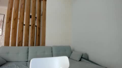 Yumi online show from 10-08-25, 09:40