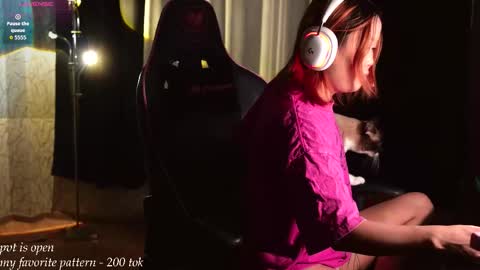 Chimi online show from 01-14-26, 04:45