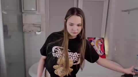 Emily online show from 02-24-26, 06:28