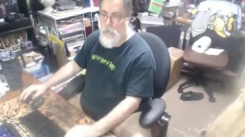 yummyflguy online show from 05-18-26, 06:25