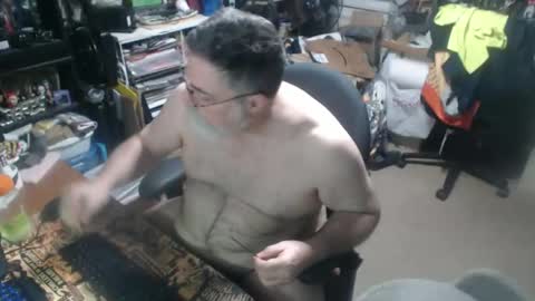 Snapshot of yummyflguy chatting on 06-01-26, 08:43 yummyflguy online show from 06-01-26, 08:43