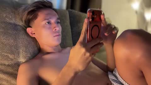 Justine online show from 01-19-26, 04:05