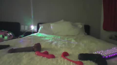 Snapshot of yummythick5150 chatting on 02-05-25, 08:32 yummythick5150 online show from 02-05-25, 08:32