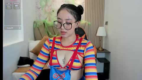 Yuna  online show from 10-17-25, 08:11