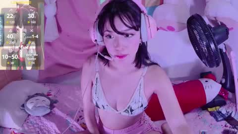 yuna_pink666 online show from 11-11-25, 02:11