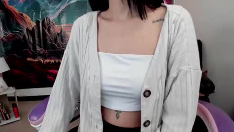 Yuna online show from 11-20-25, 04:18