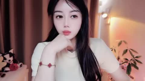 Snapshot of yuner0715 chatting on 06-27-26, 03:44 YunEr online show from 06-27-26, 03:44