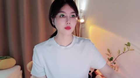 Snapshot of yuner0715 chatting on 07-12-26, 04:47 YunEr online show from 07-12-26, 04:47