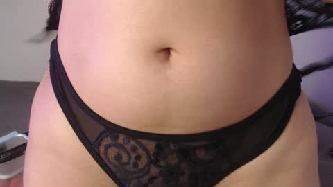Snapshot of yungelitamor_ chatting on 01-19-25, 03:39 ELITA online show from 01-19-25, 03:39