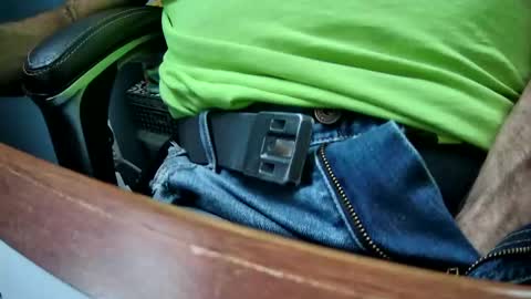 Snapshot of yuppers1234 chatting on 09-10-25, 06:52 yuppers1234 online show from 09-10-25, 06:52