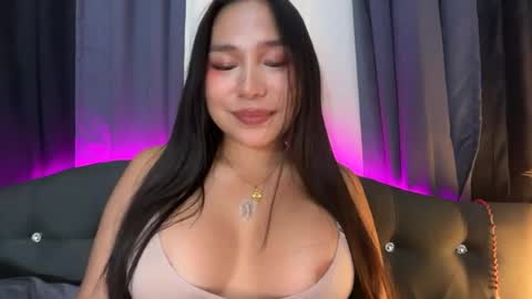 Snapshot of yuriefoster chatting on 07-06-26, 03:25 Yurie online show from 07-06-26, 03:25