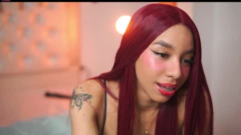 Yuyi Cam online show from 09-20-25, 03:07