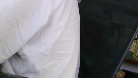 yvanbonar181018 online show from 09-28-25, 02:55