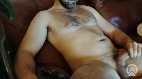 Snapshot of yvanmonpaquet chatting on 05-16-26, 02:19 Desmac online show from 05-16-26, 02:19