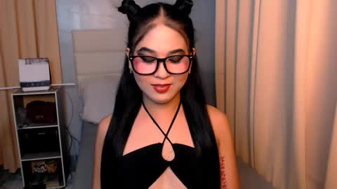 Snapshot of yvannasilva18 chatting on 03-12-25, 11:31 jai online show from 03-12-25, 11:31