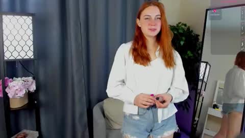Alisa online show from 10-21-25, 02:01