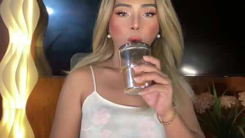 Miss Cali online show from 01-11-25, 04:46