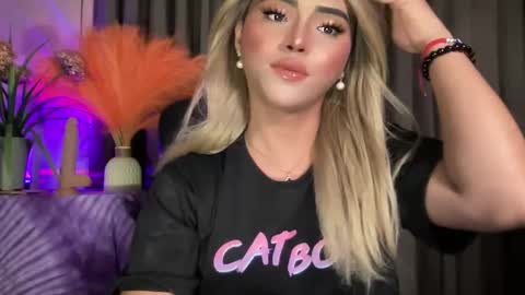 Miss Cali online show from 01-17-25, 07:05