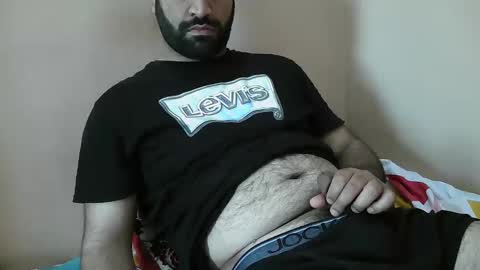 Snapshot of yxxtxxdentyk chatting on 05-14-26, 05:03 Bi BearXXX online show from 05-14-26, 05:03