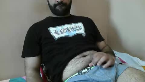 Snapshot of yxxtxxdentyk chatting on 05-15-26, 05:25 Bi BearXXX online show from 05-15-26, 05:25