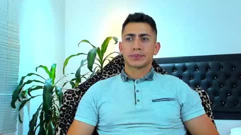 zachpri20 online show from 09-16-25, 08:37