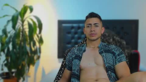 zachpri20 online show from 10-09-25, 08:12