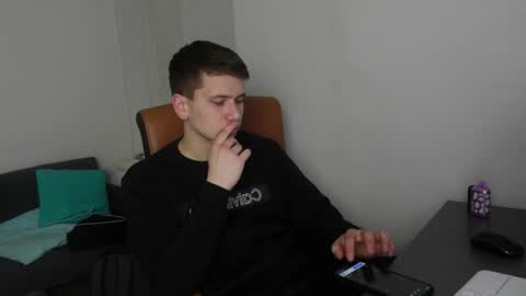 Snapshot of zack_gillian chatting on 05-03-26, 07:31 ZACK GILLIAN online show from 05-03-26, 07:31