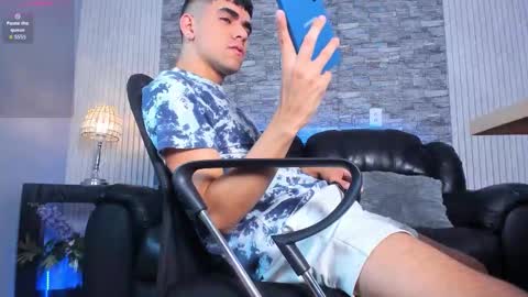 zack_joness10 online show from 12-02-25, 04:18