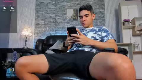 Snapshot of zack_joness10 chatting on 06-16-26, 04:15 zack_joness10 online show from 06-16-26, 04:15