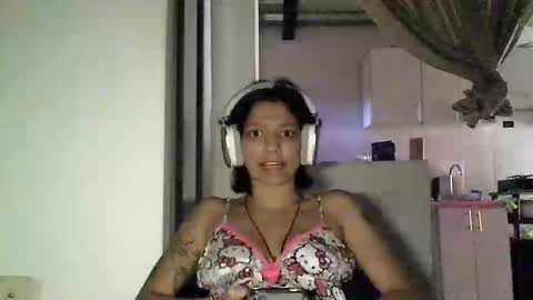 Zafiro online show from 05-28-26, 02:03