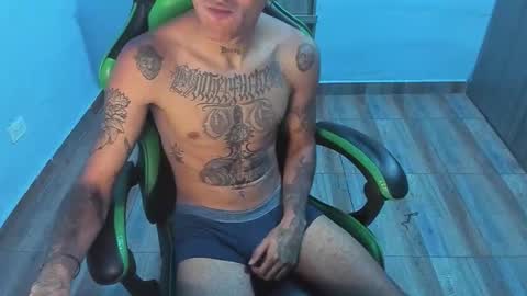 BiG Zafiro online show from 11-24-25, 02:50