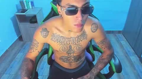 BiG Zafiro online show from 12-16-25, 12:10