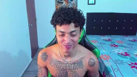 BiG Zafiro online show from 07-17-26, 04:23