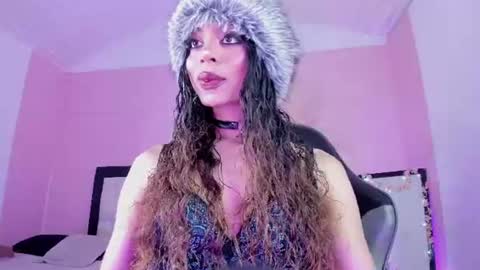 Snapshot of zahara___1 chatting on 06-15-26, 03:09 zahara___1 online show from 06-15-26, 03:09