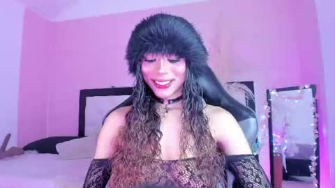 Snapshot of zahara___1 chatting on 06-22-26, 03:58 zahara___1 online show from 06-22-26, 03:58