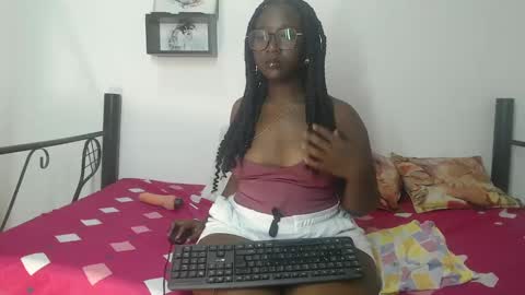 Snapshot of zahhysims chatting on 12-27-24, 11:17 zahhy online show from 12-27-24, 11:17