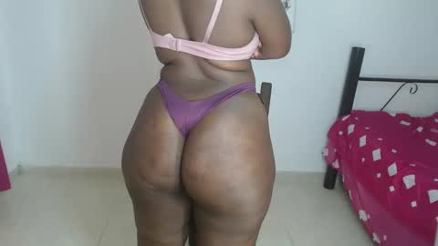 Snapshot of zahhysims chatting on 02-15-25, 09:38 zahhy online show from 02-15-25, 09:38