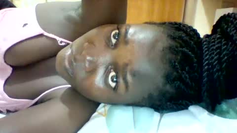 Snapshot of zainxxxx chatting on 02-06-25, 08:34 zainxxxx online show from 02-06-25, 08:34